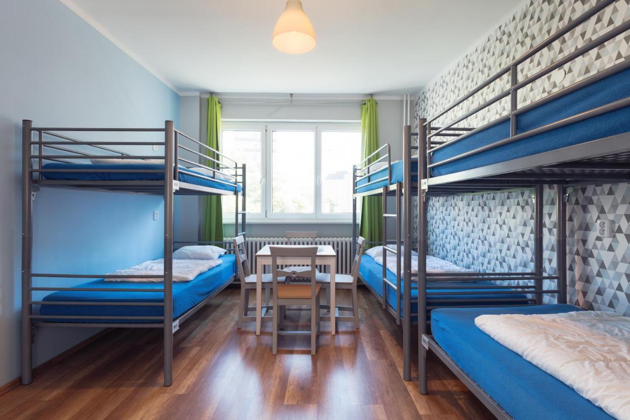 Patio Hostel Dorms Братислава Экстерьер фото
