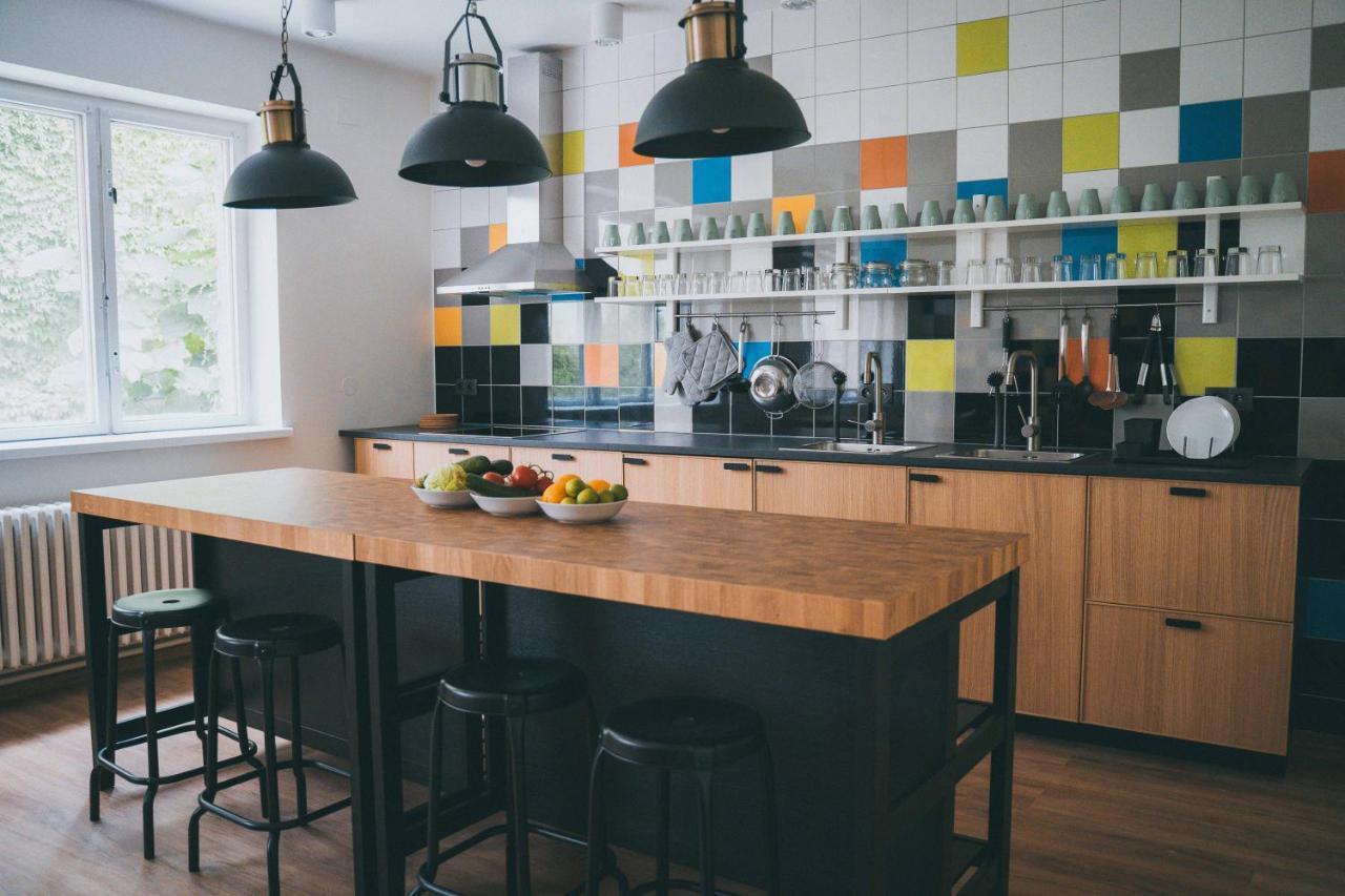 Patio Hostel Dorms Братислава Экстерьер фото