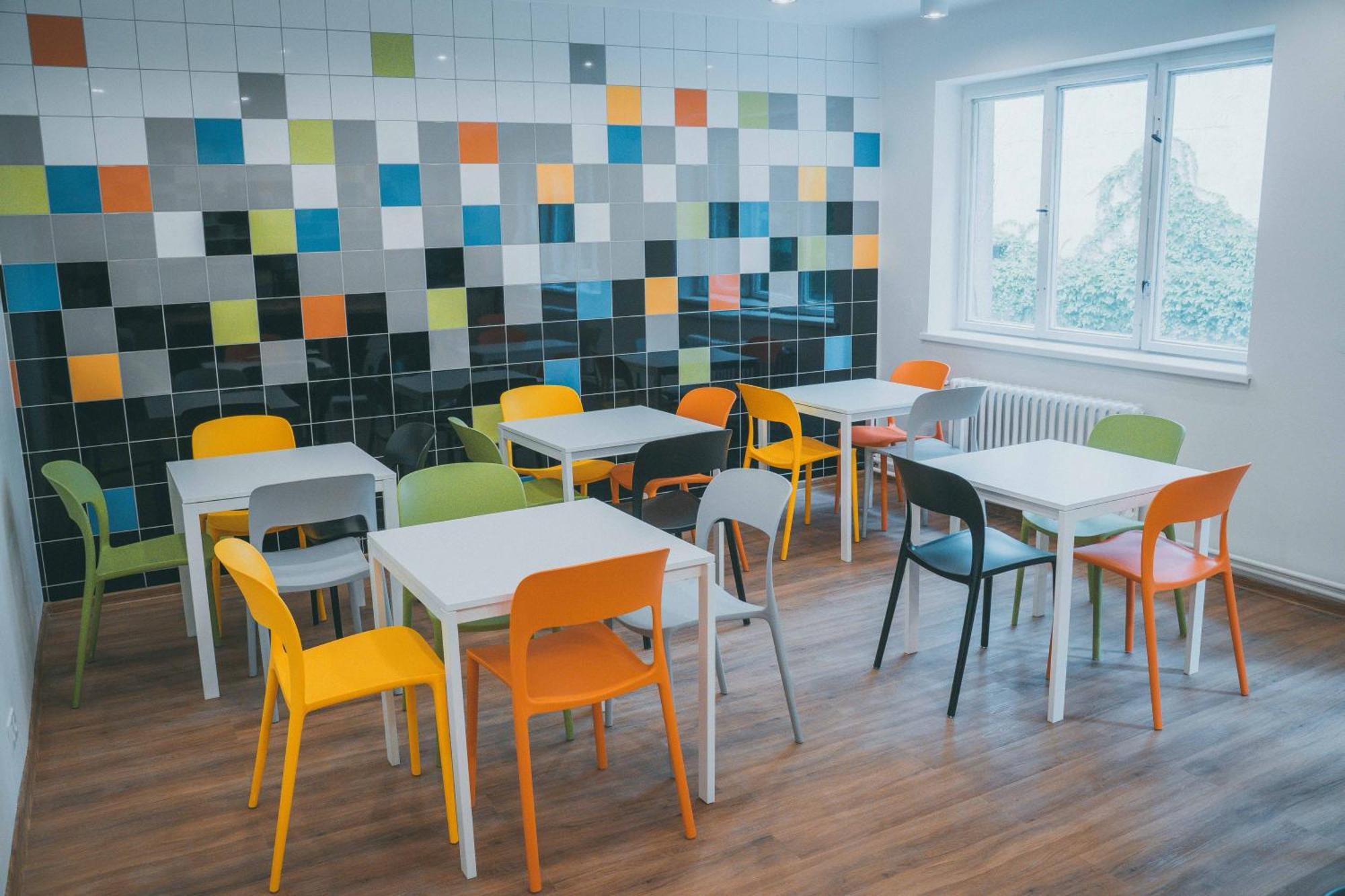 Patio Hostel Dorms Братислава Экстерьер фото